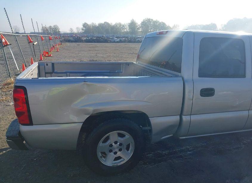 Photo 17 of 2005 Chevrolet Silverado 1500 LS (VIN 2GCEC13T751193283)