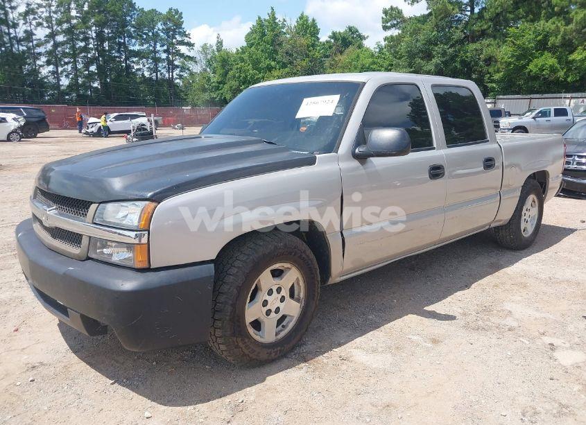 Photo 2 of 2005 Chevrolet Silverado 1500 LS (VIN 2GCEC13T751193283)