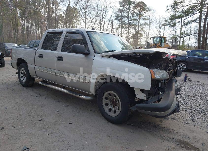 2005 Chevrolet Silverado 1500 LS (VIN 2GCEC13T751354540) main photo