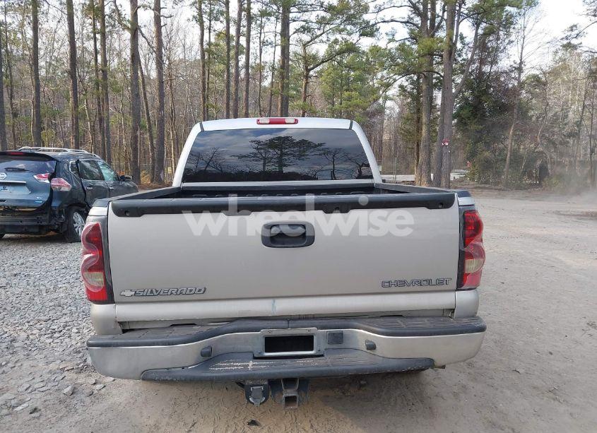 Photo 17 of 2005 Chevrolet Silverado 1500 LS (VIN 2GCEC13T751354540)
