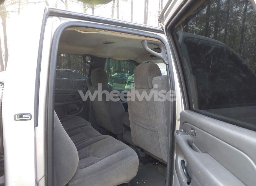 Photo 8 of 2005 Chevrolet Silverado 1500 LS (VIN 2GCEC13T751354540)