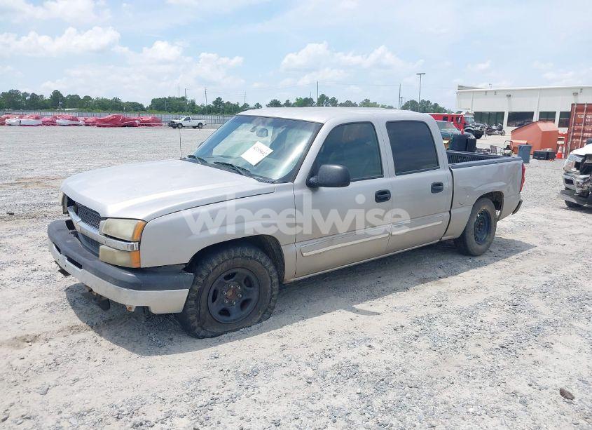Photo 2 of 2005 Chevrolet Silverado 1500 LS (VIN 2GCEC13T751392947)