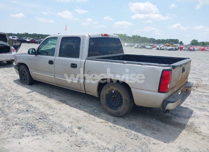 Photo 3 of 2005 Chevrolet Silverado 1500 LS (VIN 2GCEC13T751392947)