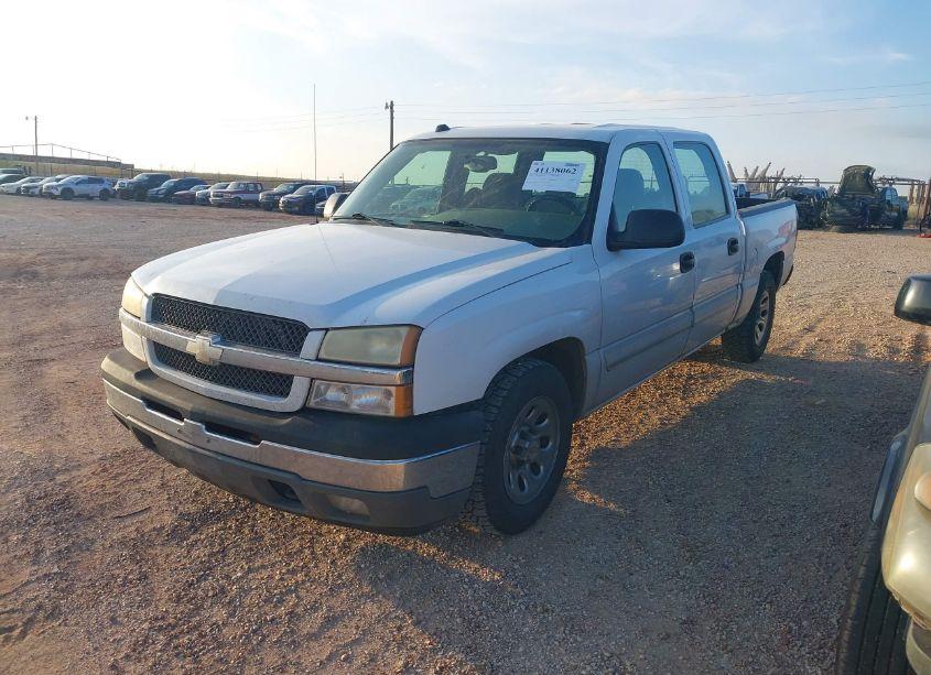 Photo 2 of 2005 Chevrolet Silverado 1500 LS (VIN 2GCEC13T851255466)