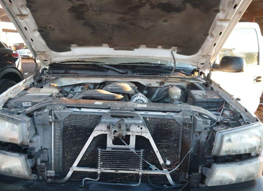 Photo 10 of 2005 Chevrolet Silverado 1500 LS (VIN 2GCEC13T851293831)