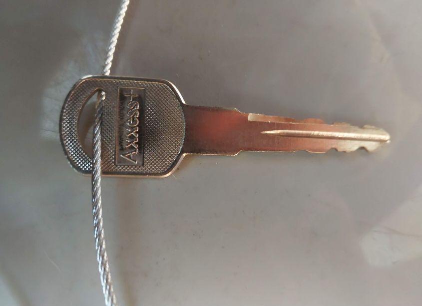 Photo 11 of 2005 Chevrolet Silverado 1500 LS (VIN 2GCEC13T851293831)