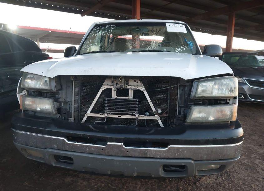 Photo 12 of 2005 Chevrolet Silverado 1500 LS (VIN 2GCEC13T851293831)
