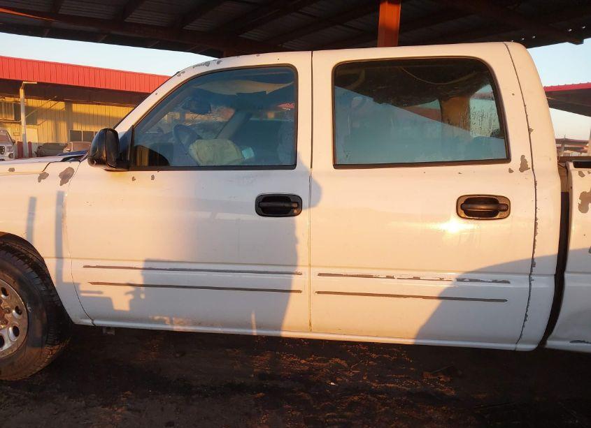 Photo 14 of 2005 Chevrolet Silverado 1500 LS (VIN 2GCEC13T851293831)