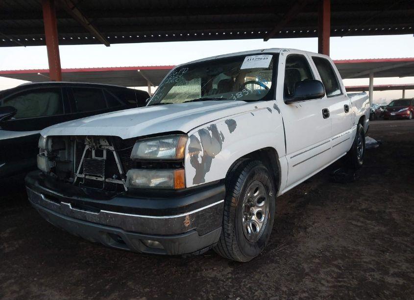 Photo 2 of 2005 Chevrolet Silverado 1500 LS (VIN 2GCEC13T851293831)