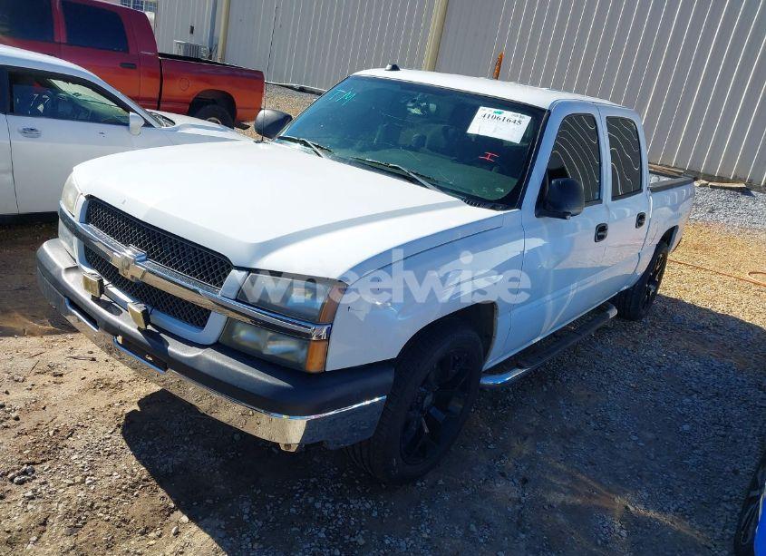 Photo 2 of 2004 Chevrolet Silverado 1500 LS (VIN 2GCEC13T941373170)