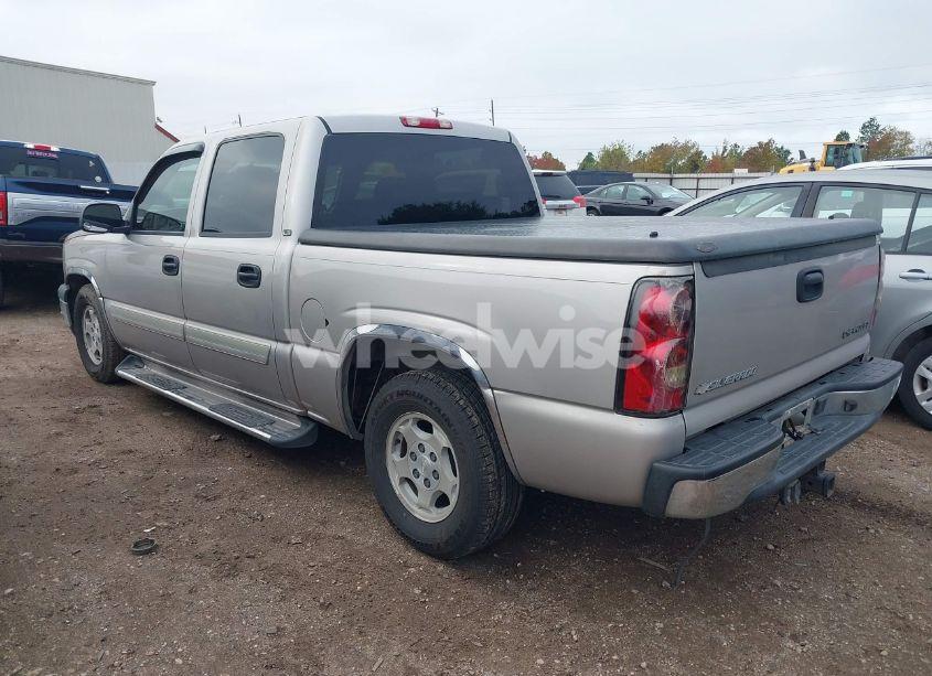 Photo 3 of 2004 Chevrolet Silverado 1500 LS (VIN 2GCEC13T941407673)