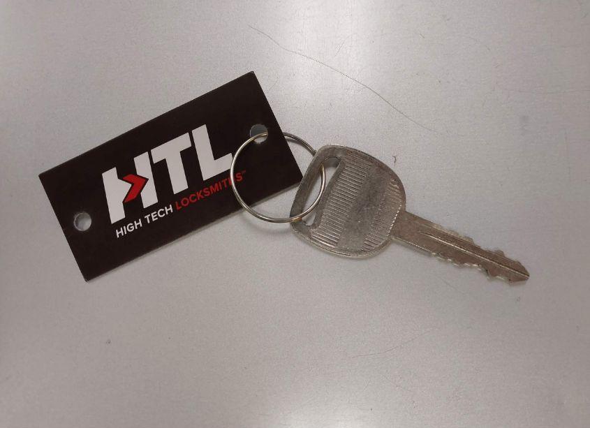 Photo 11 of 2004 Chevrolet Silverado 1500 LS (VIN 2GCEC13T941422464)