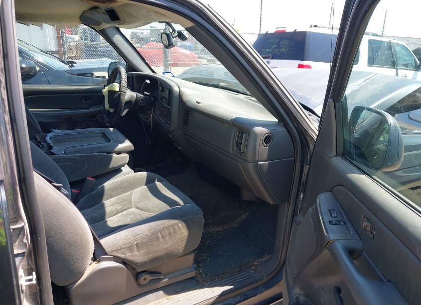 Photo 5 of 2004 Chevrolet Silverado 1500 LS (VIN 2GCEC13T941422464)