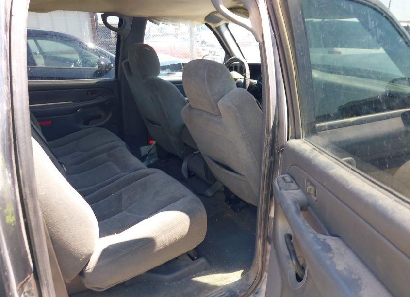 Photo 8 of 2004 Chevrolet Silverado 1500 LS (VIN 2GCEC13T941422464)