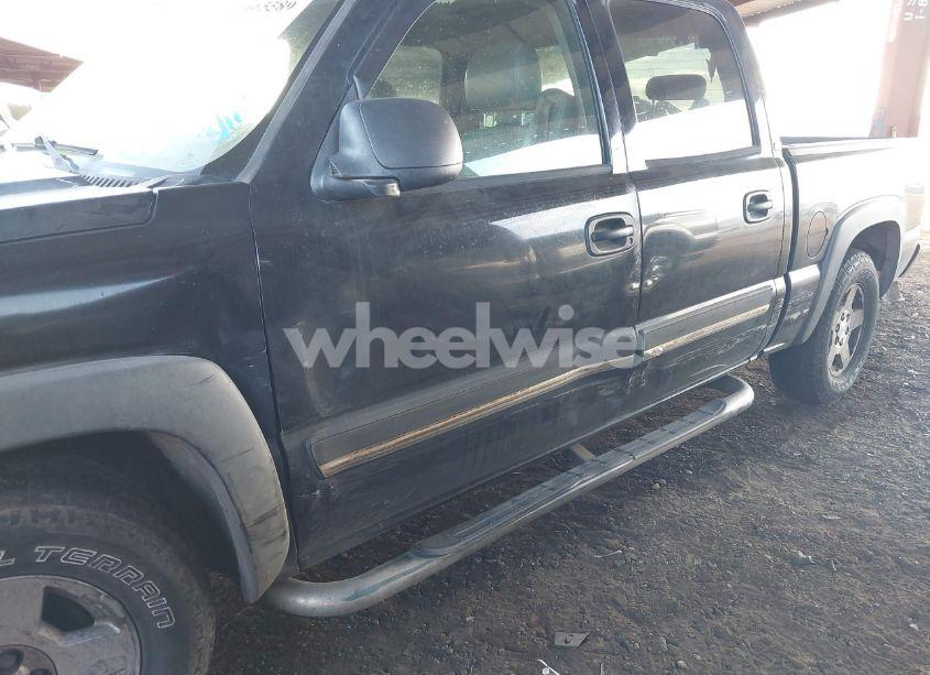 Photo 6 of 2005 Chevrolet Silverado 1500 LS (VIN 2GCEC13T951113384)