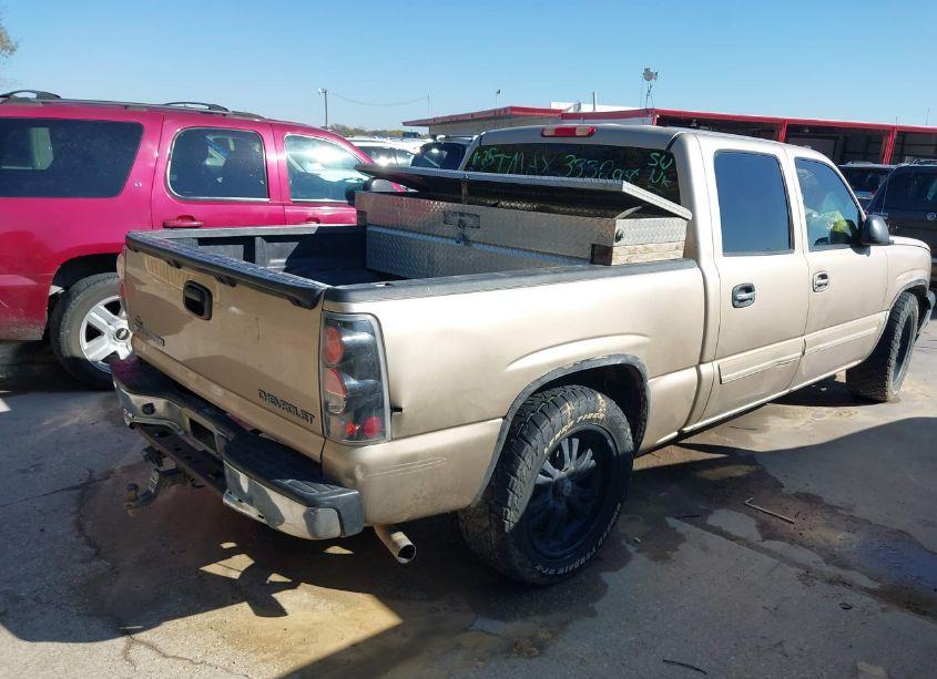 Photo 4 of 2005 Chevrolet Silverado 1500 LS (VIN 2GCEC13T951333298)