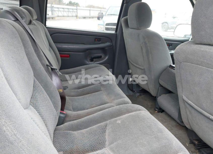 Photo 8 of 2004 Chevrolet Silverado 1500 LS (VIN 2GCEC13TX41417631)