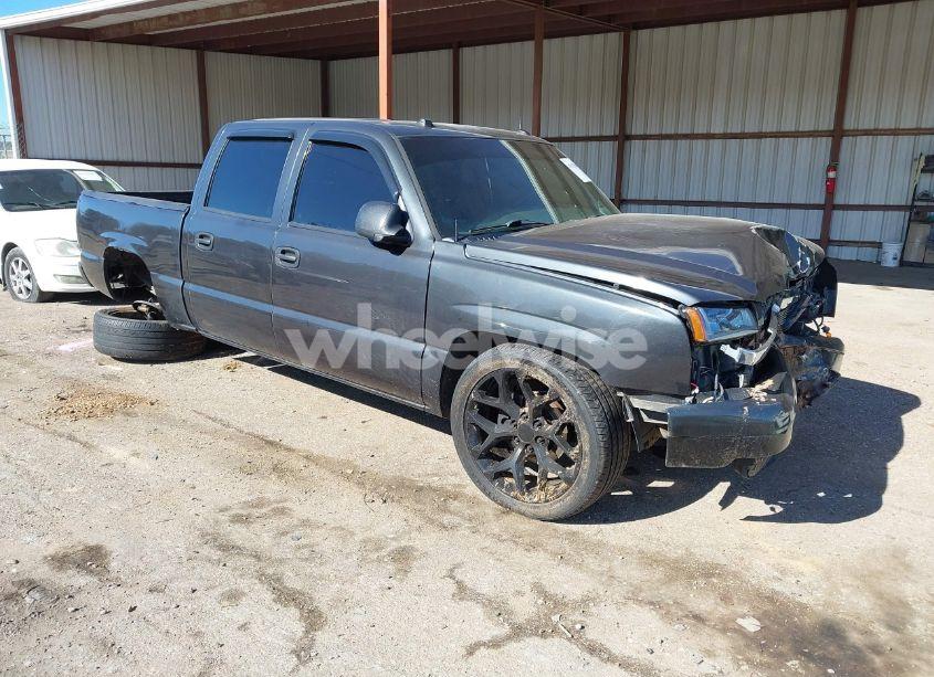 2005 Chevrolet Silverado 1500 LS (VIN 2GCEC13TX51244808) main photo