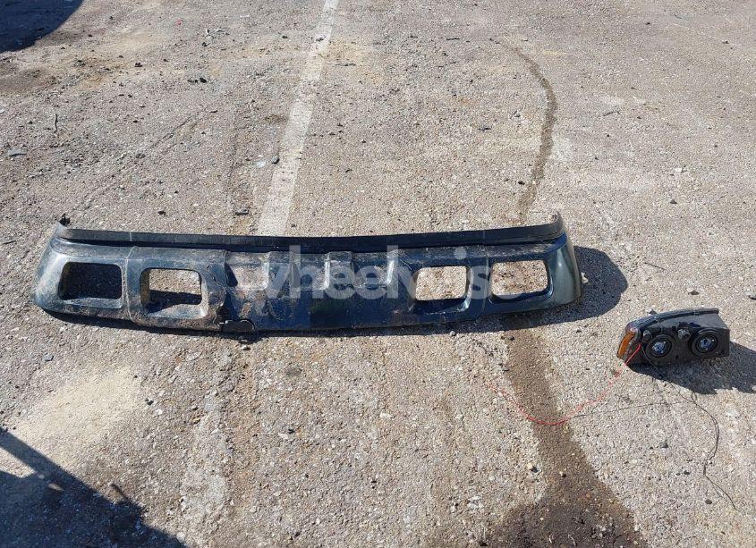 Photo 12 of 2005 Chevrolet Silverado 1500 LS (VIN 2GCEC13TX51244808)