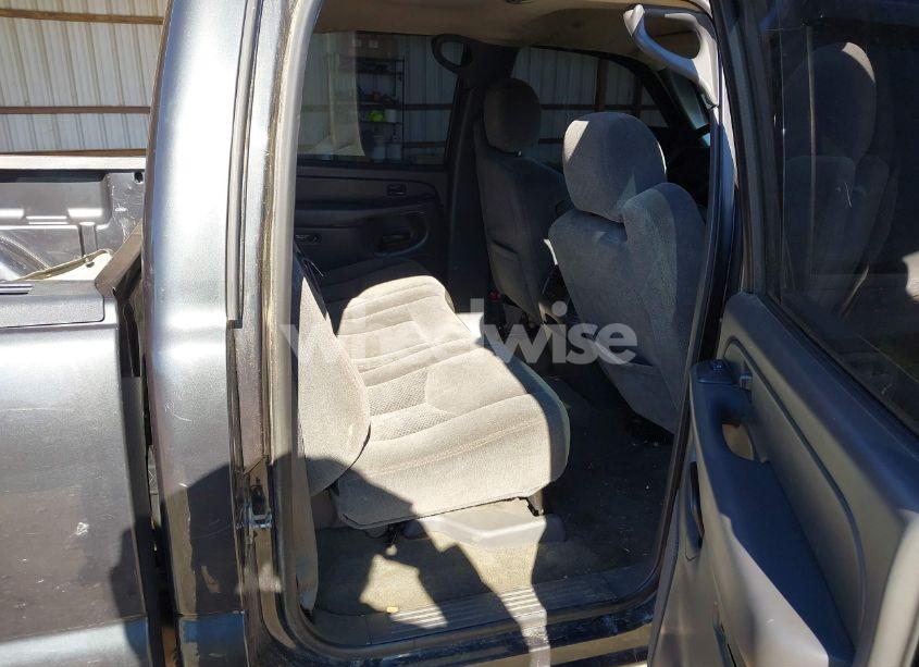 Photo 8 of 2005 Chevrolet Silverado 1500 LS (VIN 2GCEC13TX51244808)