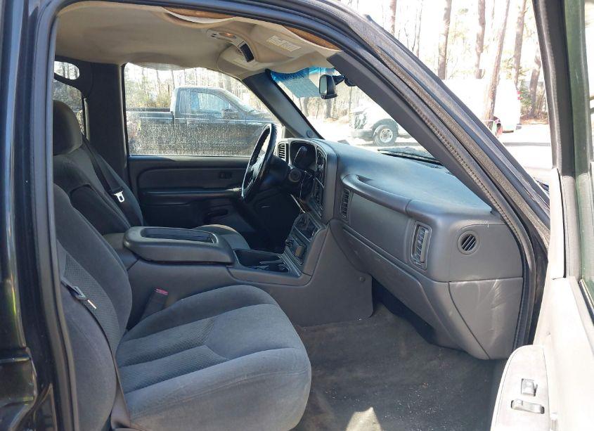 Photo 5 of 2005 Chevrolet Silverado 1500 LS (VIN 2GCEC13TX51249488)