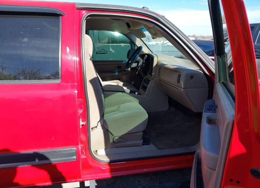 Photo 5 of 2005 Chevrolet Silverado 1500 LS (VIN 2GCEC13TX51369873)