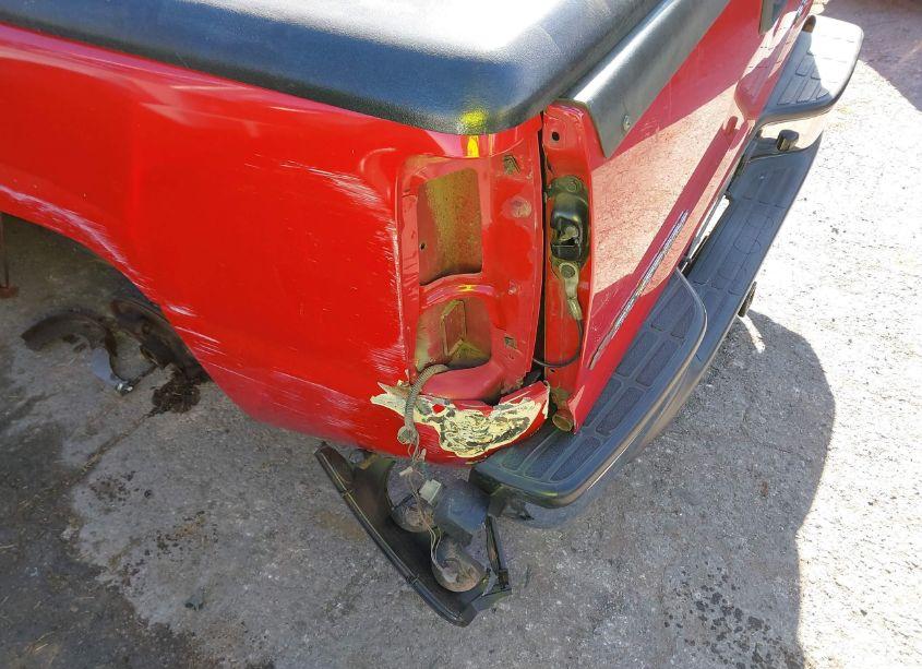 Photo 6 of 2005 Chevrolet Silverado 1500 LS (VIN 2GCEC13TX51369873)