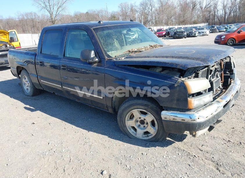 2005 Chevrolet Silverado 1500 LT (VIN 2GCEC13TX51388858) main photo