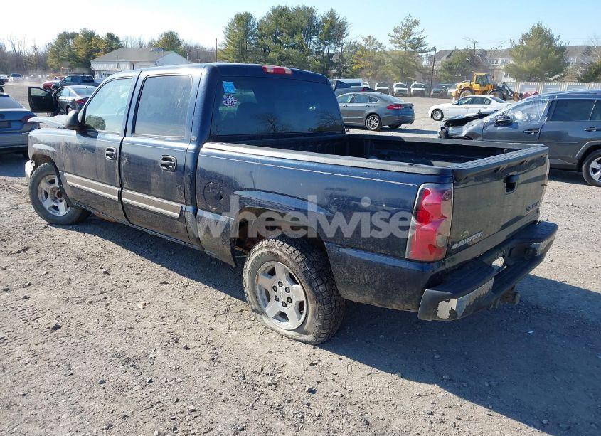 Photo 3 of 2005 Chevrolet Silverado 1500 LT (VIN 2GCEC13TX51388858)