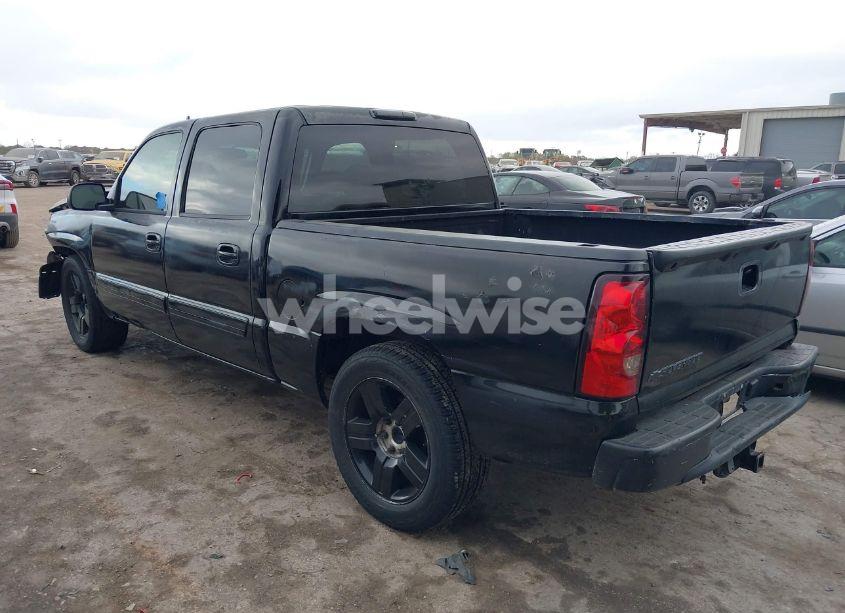Photo 3 of 2006 Chevrolet Silverado 1500 LT1 (VIN 2GCEC13TX61238752)