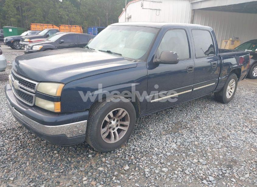 Photo 2 of 2007 Chevrolet Silverado 1500 CLASSIC LS (VIN 2GCEC13V071115951)
