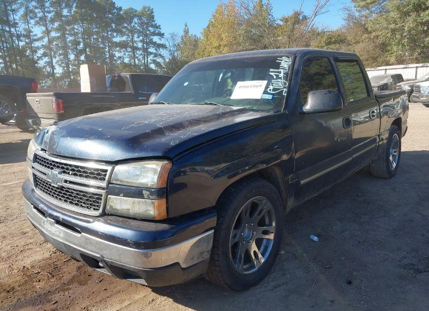 Photo 2 of 2006 Chevrolet Silverado 1500 LS (VIN 2GCEC13V161284486)