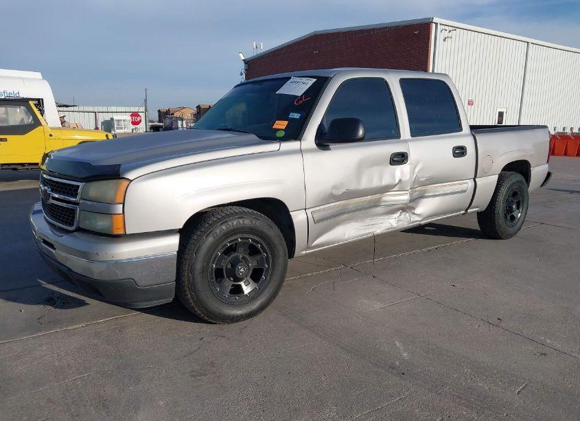 Photo 2 of 2007 Chevrolet Silverado 1500 CLASSIC LS (VIN 2GCEC13V471124135)