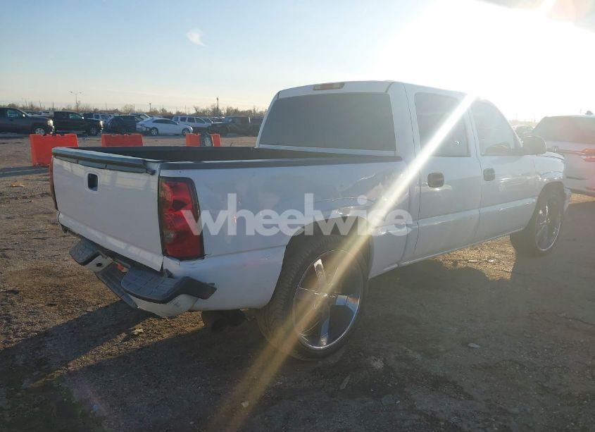 Photo 4 of 2006 Chevrolet Silverado 1500 LS (VIN 2GCEC13V561231211)
