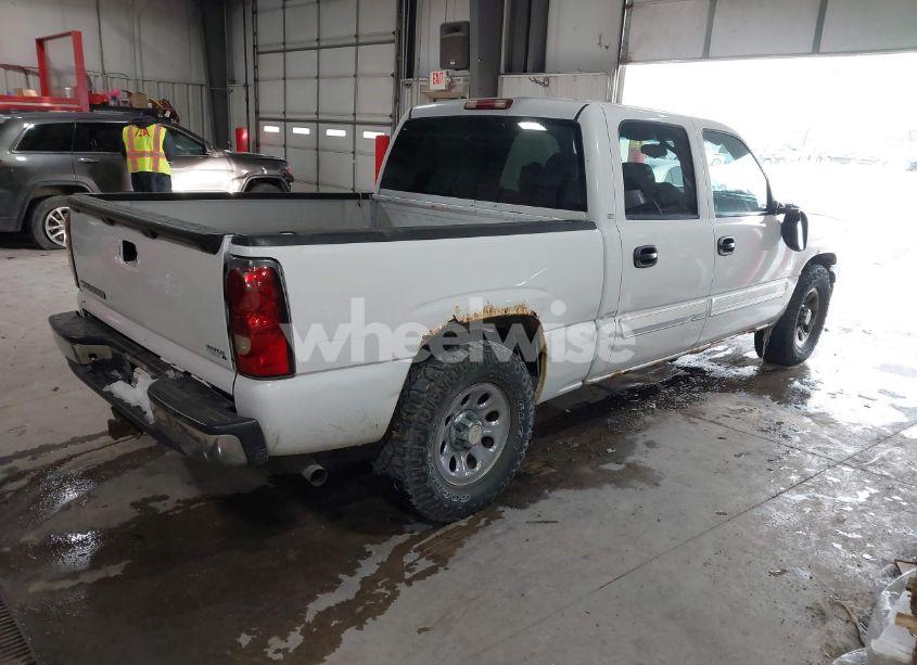 Photo 4 of 2007 Chevrolet Silverado 1500 CLASSIC LS (VIN 2GCEC13V671126260)