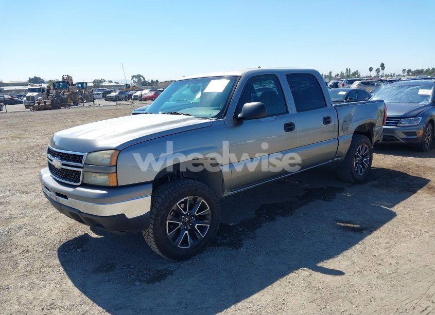 Photo 2 of 2007 Chevrolet Silverado 1500 CLASSIC LS (VIN 2GCEC13V671182148)