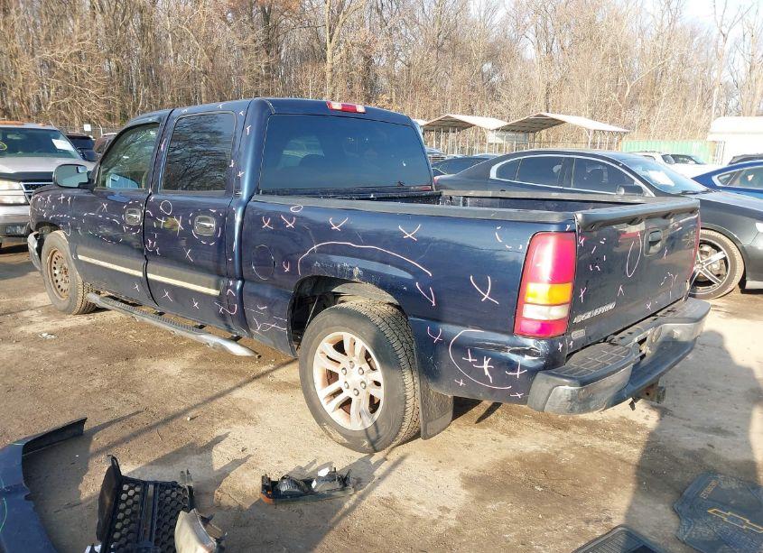 Photo 3 of 2006 Chevrolet Silverado 1500 LS (VIN 2GCEC13V961287880)