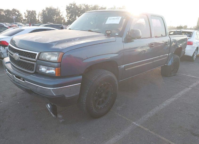 Photo 2 of 2007 Chevrolet Silverado 1500 CLASSIC LS (VIN 2GCEC13V971120372)
