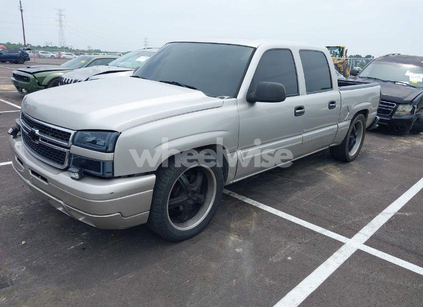 Photo 2 of 2007 Chevrolet Silverado 1500 CLASSIC LS (VIN 2GCEC13V971160953)