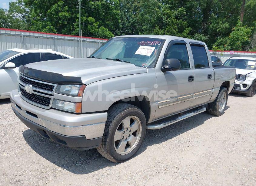 Photo 2 of 2007 Chevrolet Silverado 1500 CLASSIC LS (VIN 2GCEC13VX71117920)