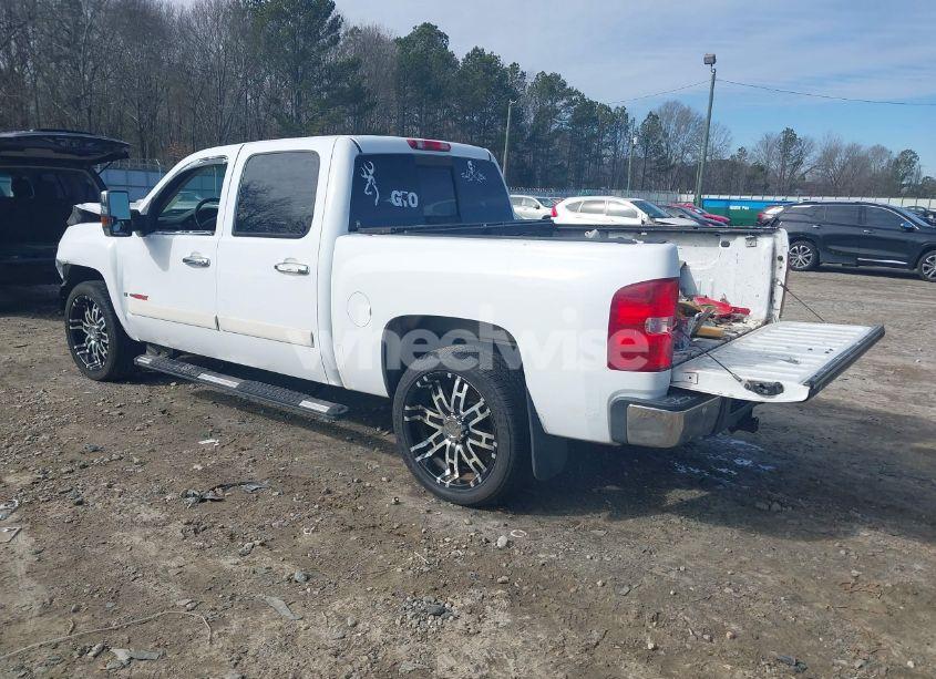 Photo 3 of 2007 Chevrolet Silverado 1500 LTZ (VIN 2GCEC13Y671633069)