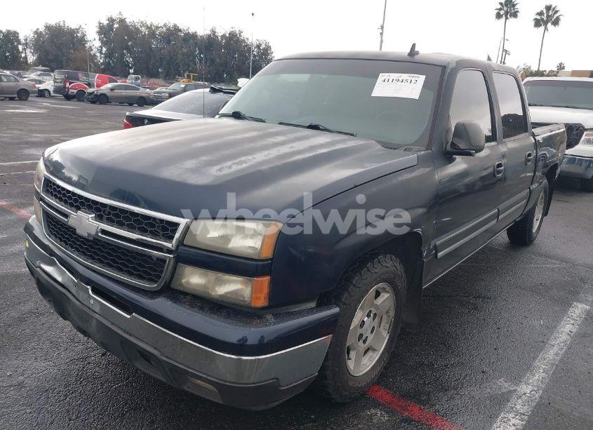 Photo 2 of 2006 Chevrolet Silverado 1500 LT2 (VIN 2GCEC13Z861318104)