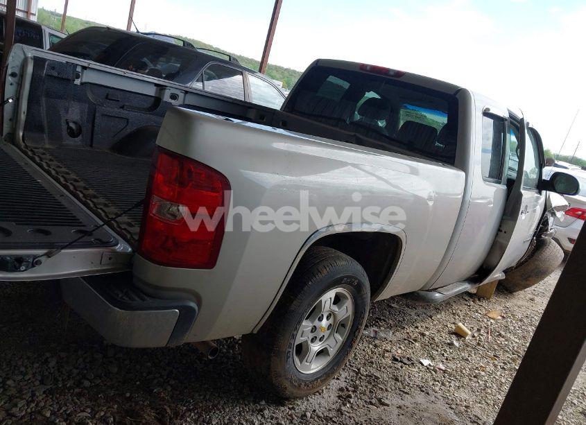 Photo 4 of 2008 Chevrolet Silverado 1500 LT1 (VIN 2GCEC190081326368)