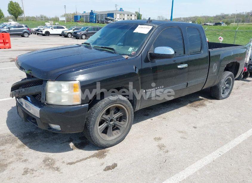 Photo 2 of 2008 Chevrolet Silverado 1500 LS/LT1/LT2/LTZ/WORK TRUCK (VIN 2GCEC190681227683)