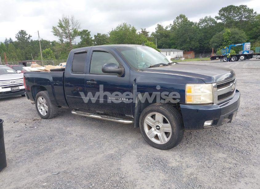 2008 Chevrolet Silverado 1500 LTZ (VIN 2GCEC190X81188550) main photo