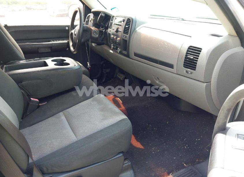 Photo 5 of 2009 Chevrolet Silverado 1500 LS (VIN 2GCEC19C191131018)