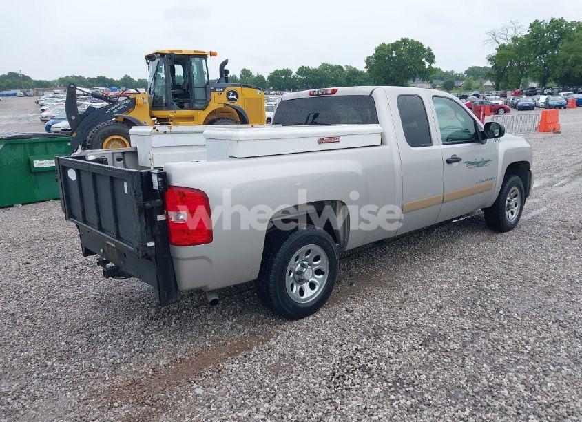 Photo 4 of 2007 Chevrolet Silverado 1500 LT1 (VIN 2GCEC19C471695453)