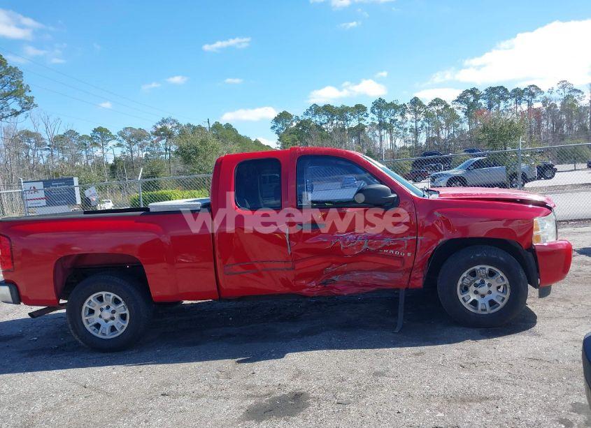 Photo 13 of 2007 Chevrolet Silverado 1500 LT1 (VIN 2GCEC19C671599730)