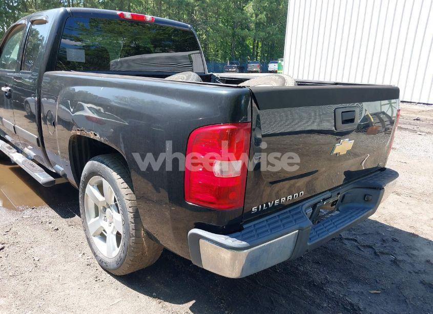 Photo 6 of 2007 Chevrolet Silverado 1500 LT1 (VIN 2GCEC19C671730011)