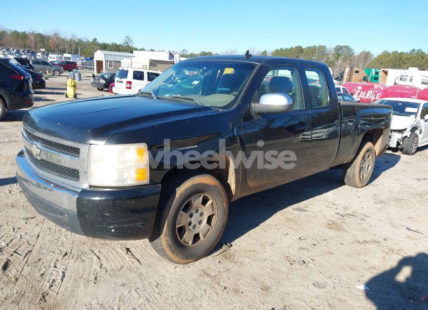 Photo 2 of 2007 Chevrolet Silverado 1500 WORK TRUCK (VIN 2GCEC19C771651107)